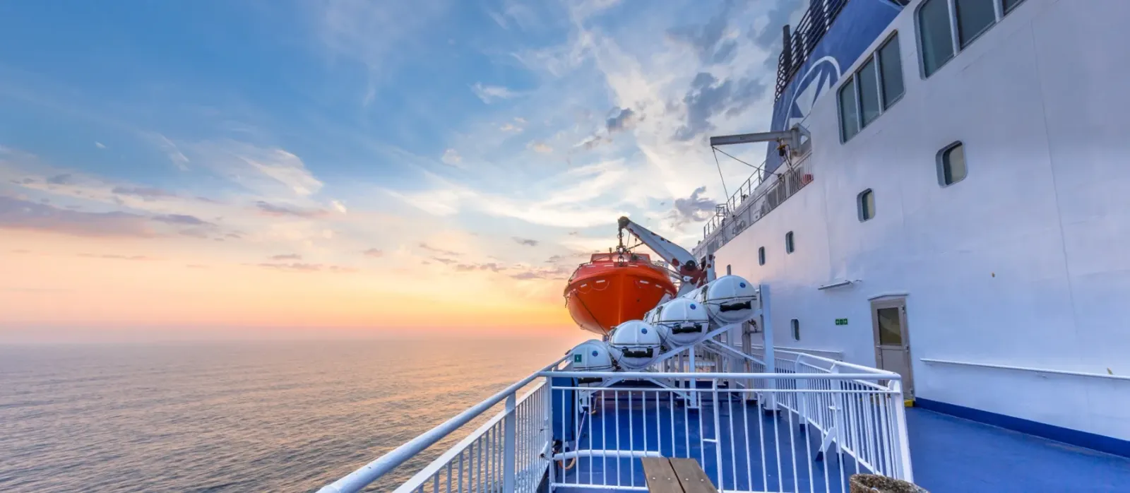 Italy to Greece Ferries 2025: Book with TDSreisen for Best Routes, Discounts & Camping Onboard