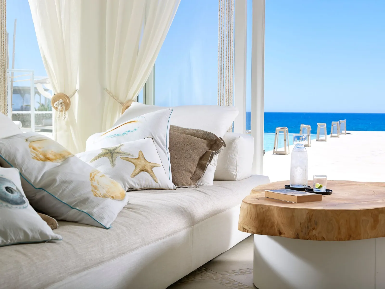 Artemis Seaside Resort