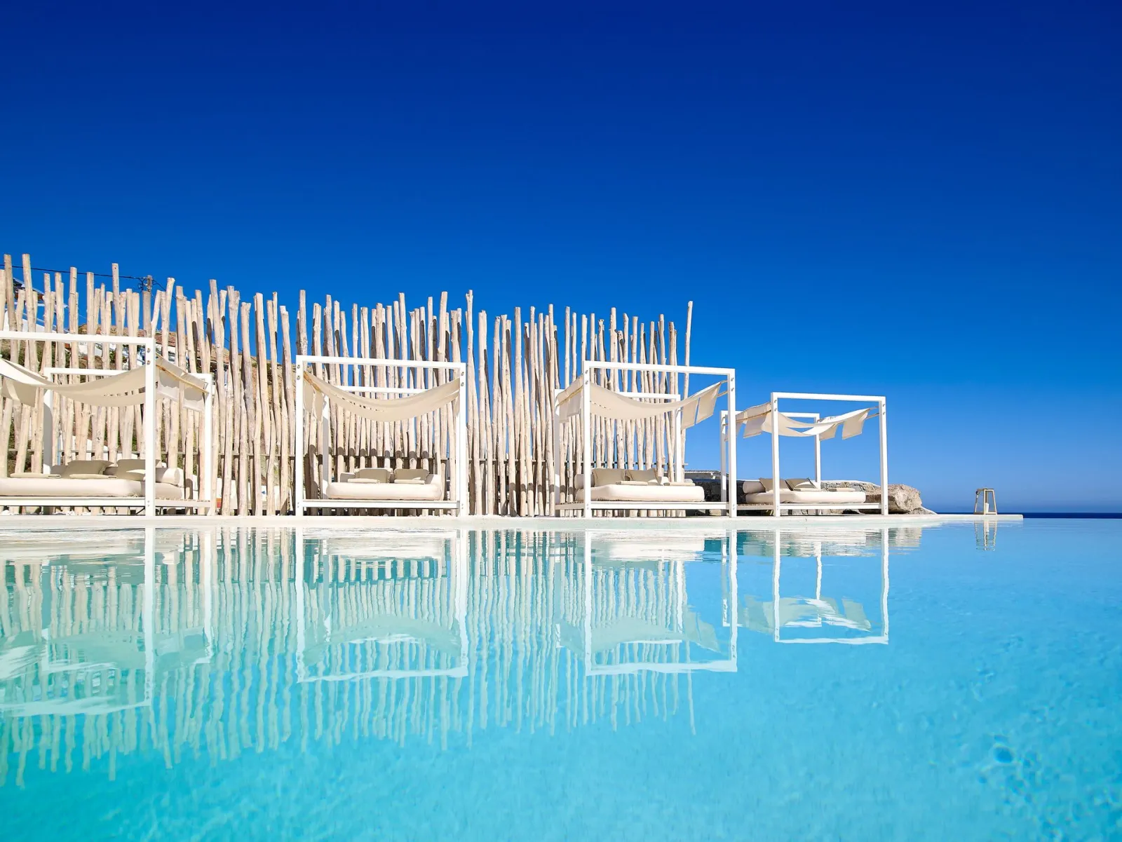 Artemis Seaside Resort