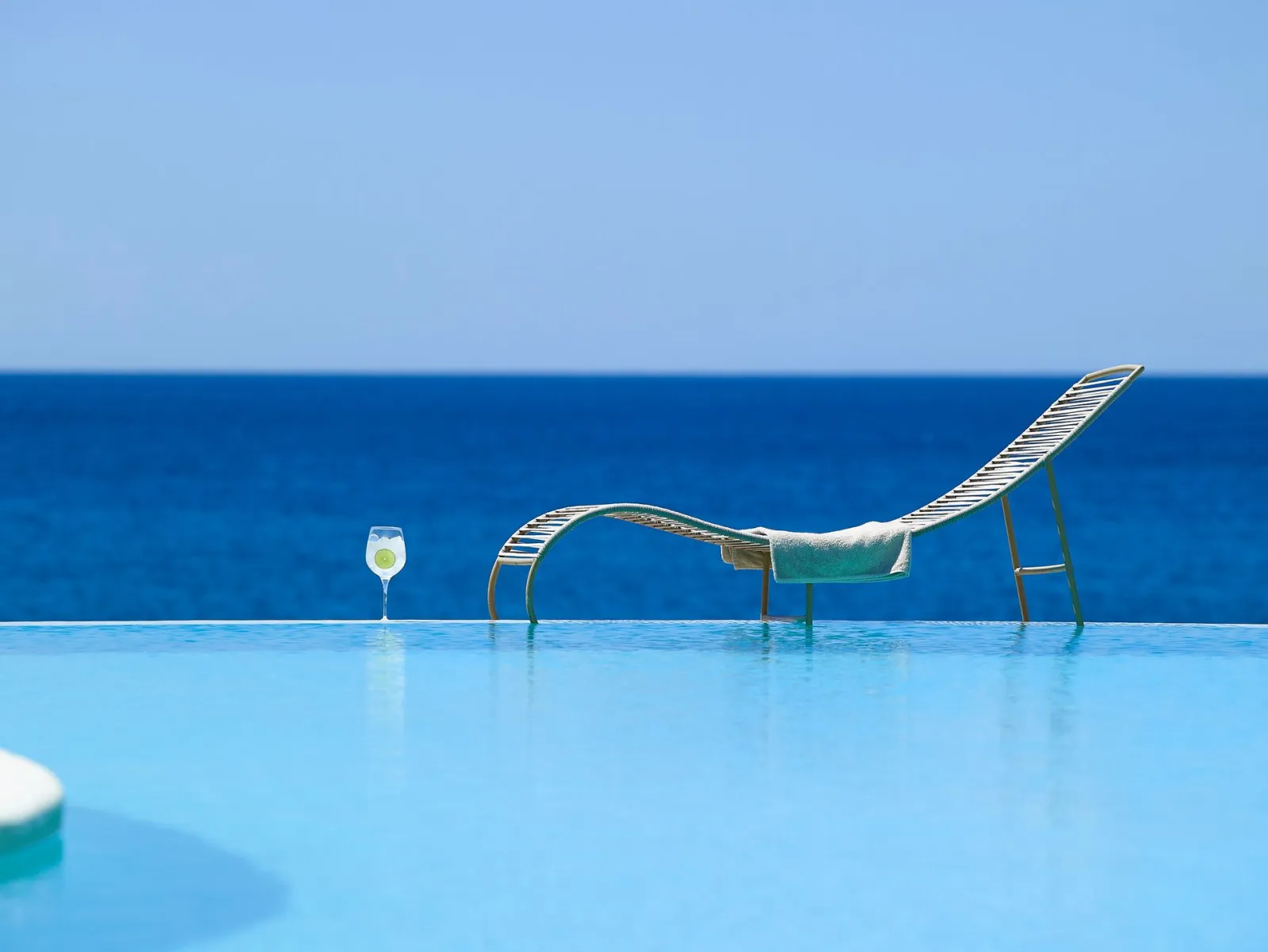 Artemis Seaside Resort