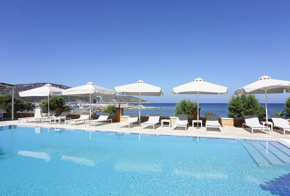 Artina Hotel