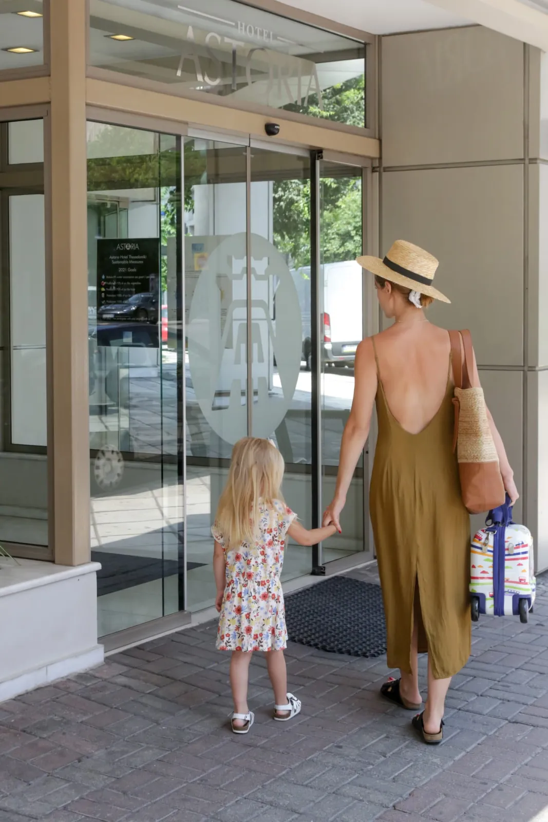 Astoria Hotel Thessaloniki is the ideal base for exploring the city and all its vibrant offerings. Perfectly situated in the city center, the hotel places guests within walking distance of Thessaloniki’s most iconic attractions.