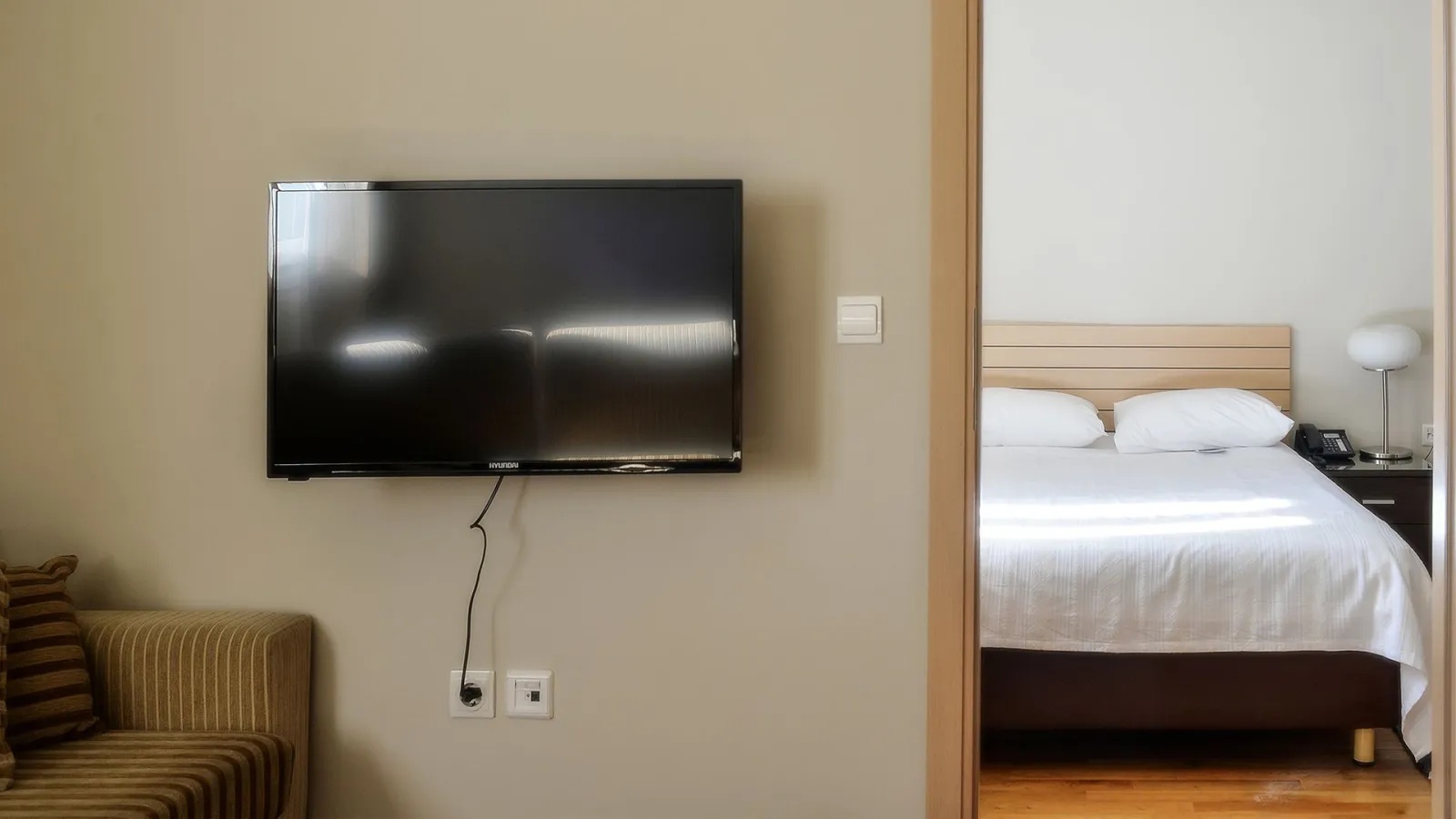 Whether in town for business or for holidays, ASTORIA offers authentic hospitality, hip atmosphere and unbeatable rates in the heart of Thessaloniki