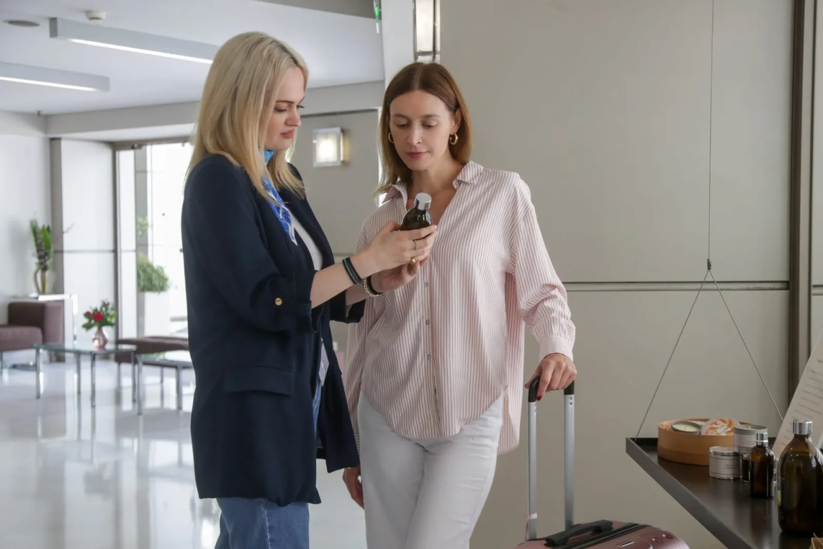 At Astoria Hotel Thessaloniki, our front desk operates 24/7 to ensure your stay is stress-free. Whether you need assistance with check-in, local recommendations, transportation arrangements, or special requests, our dedicated staff is always here for