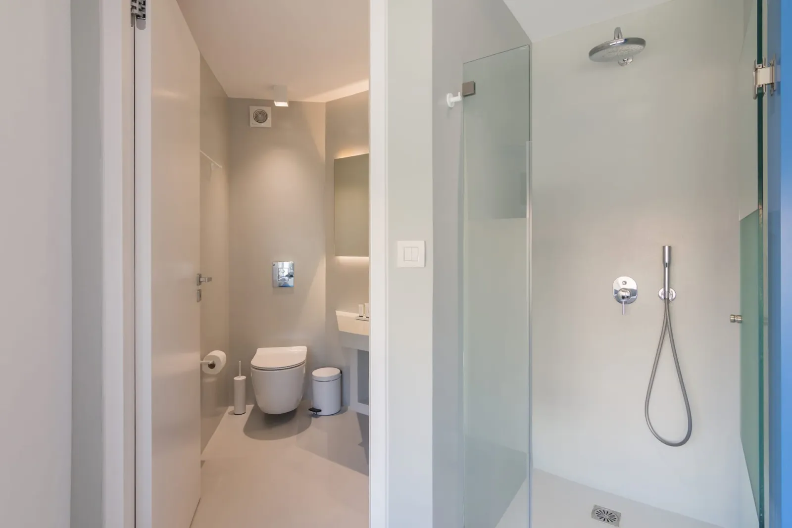 Athens Color Cube Luxury Apartments