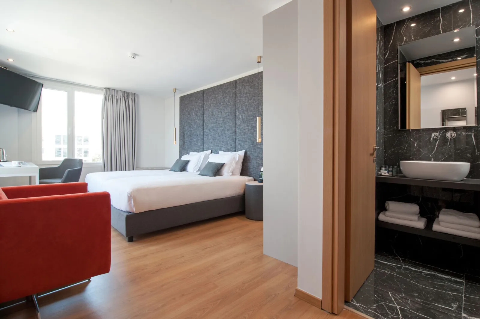 Athenaeum Smart Hotel