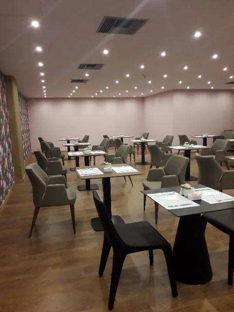 Athenaeum Smart Hotel