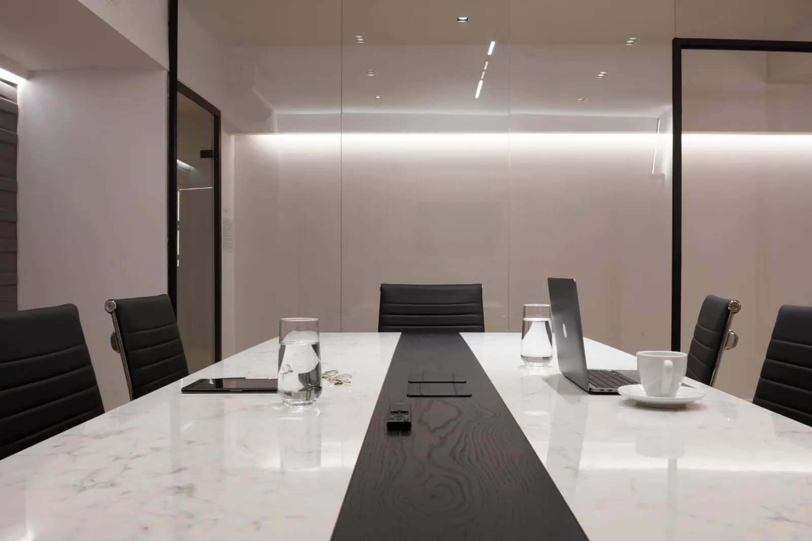 Incanto Boutique Suites – Neos Kosmos