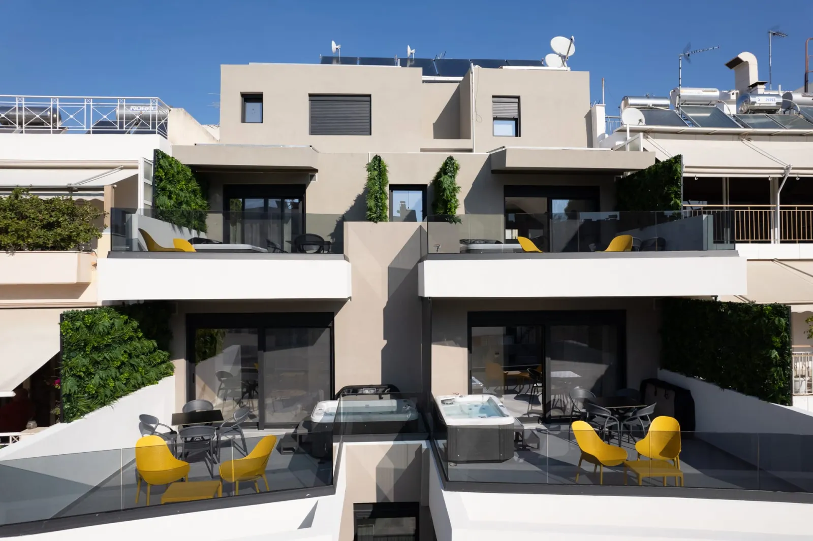 Incanto Boutique Suites – Neos Kosmos