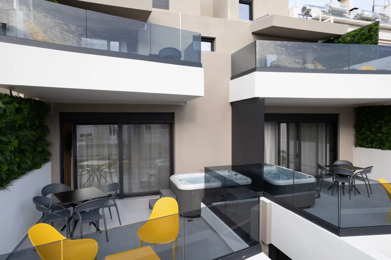 Incanto Boutique Suites – Neos Kosmos