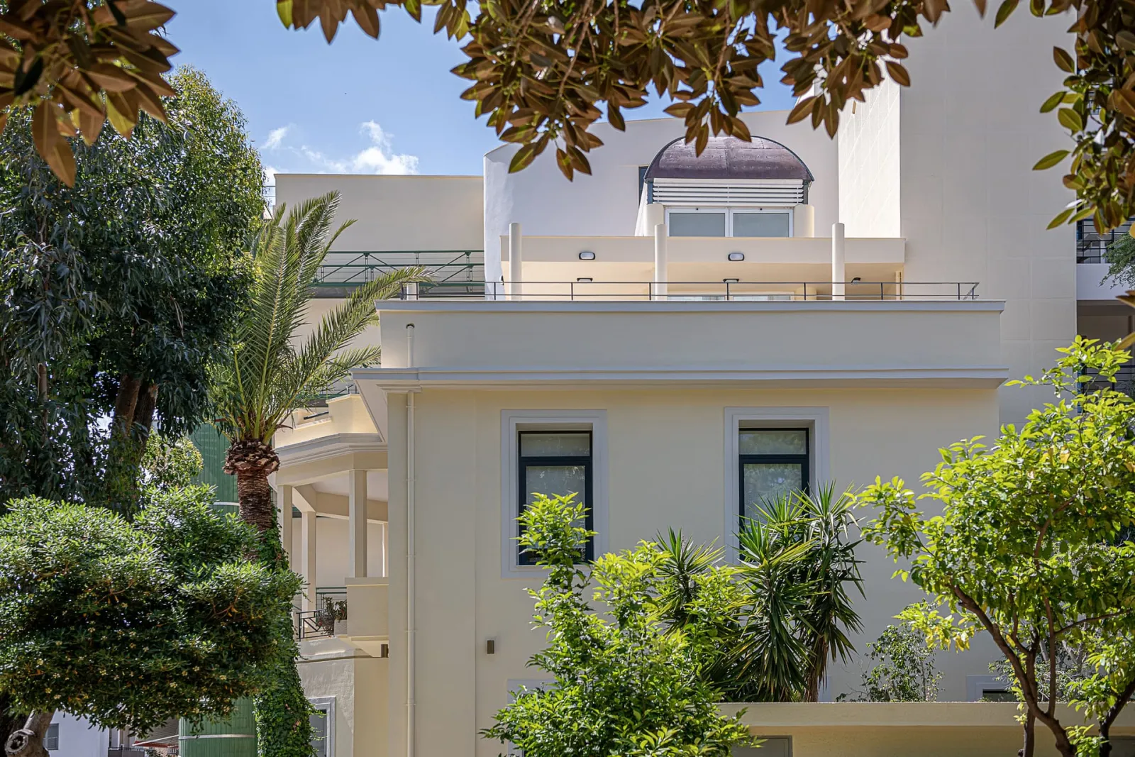 Avra City Hotel
