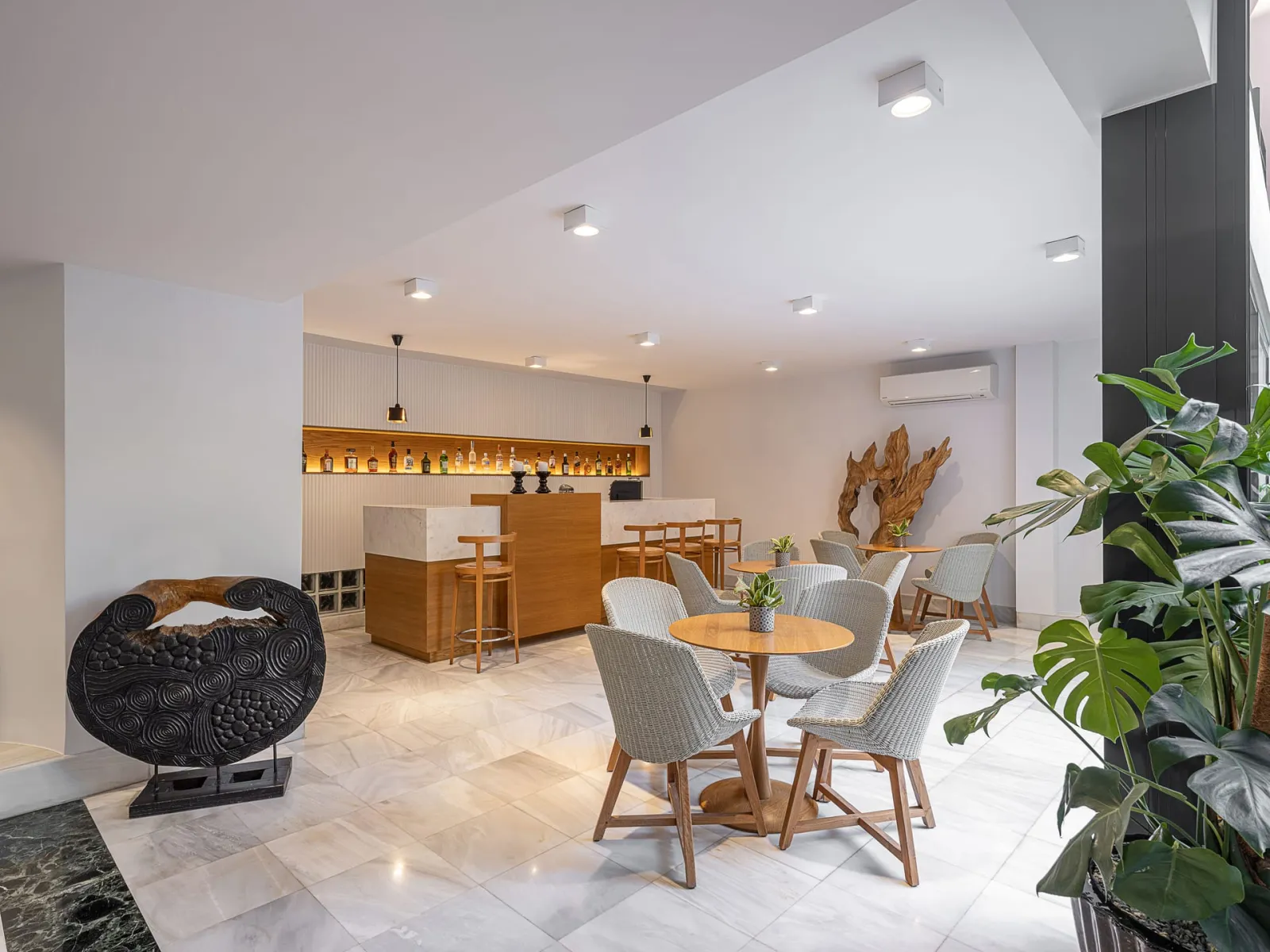 Avra City Hotel