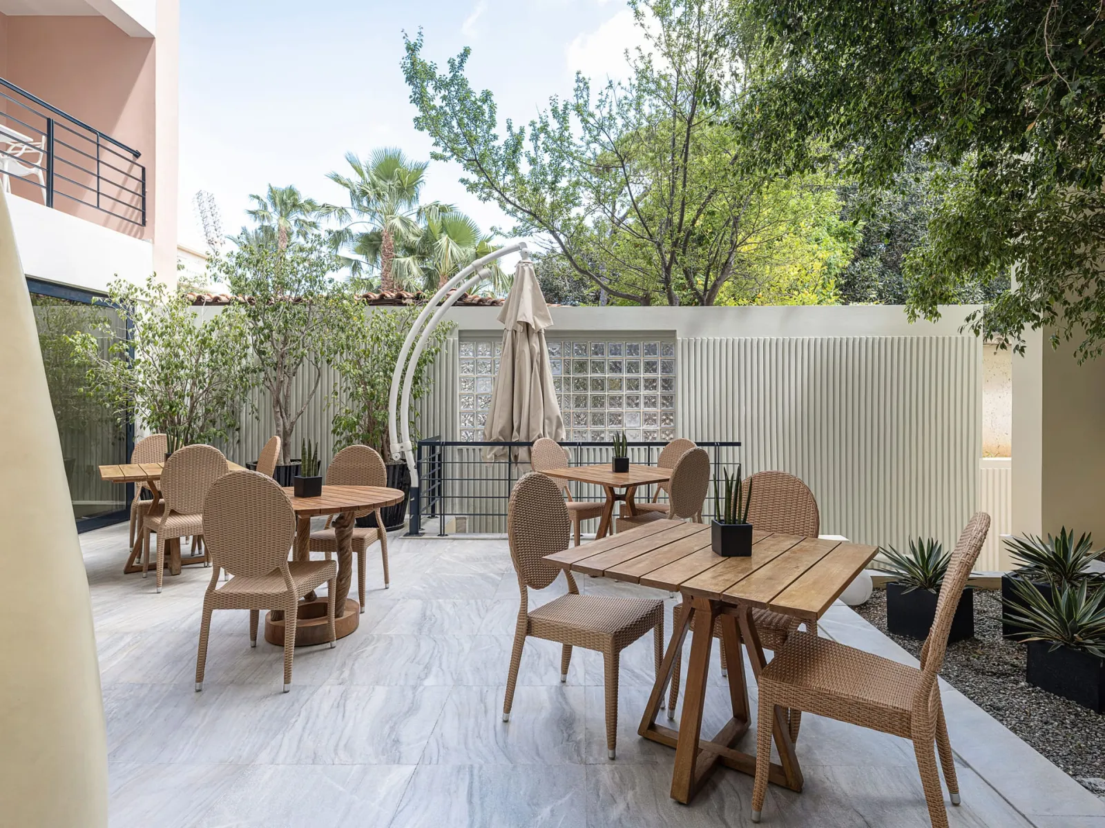 Avra City Hotel