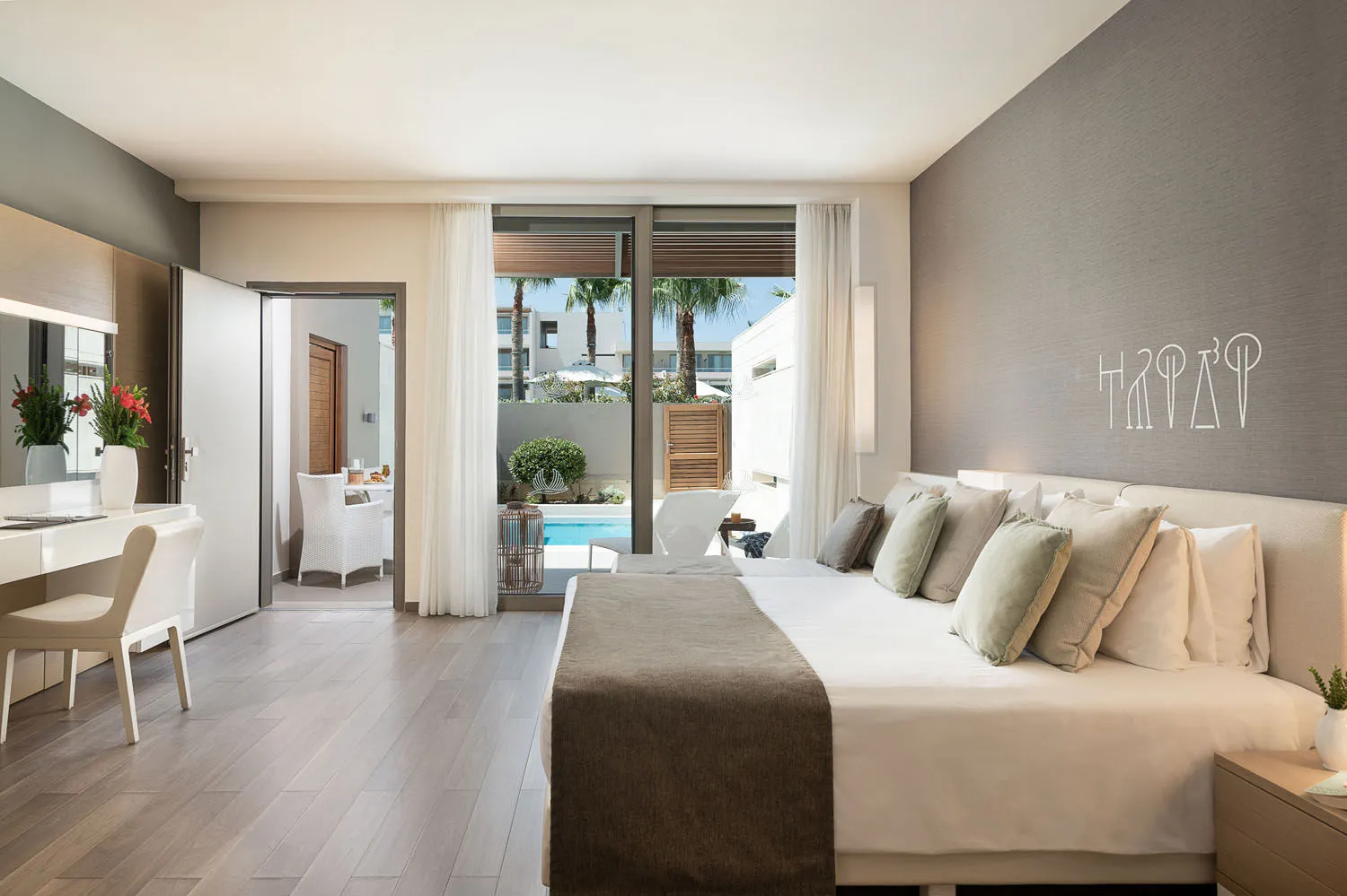 Avra Imperial Hotel