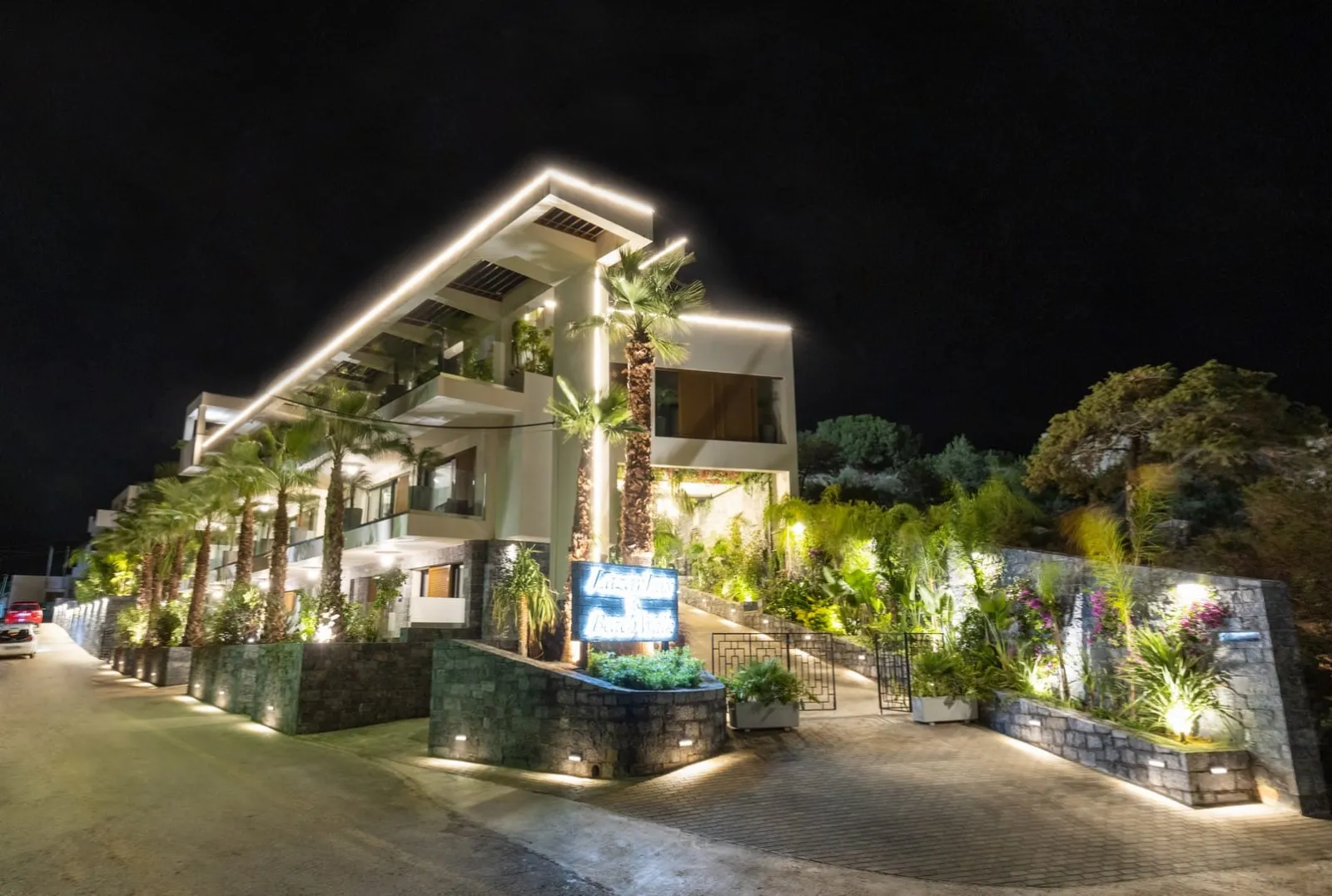 Beach Walk Luxury Suites