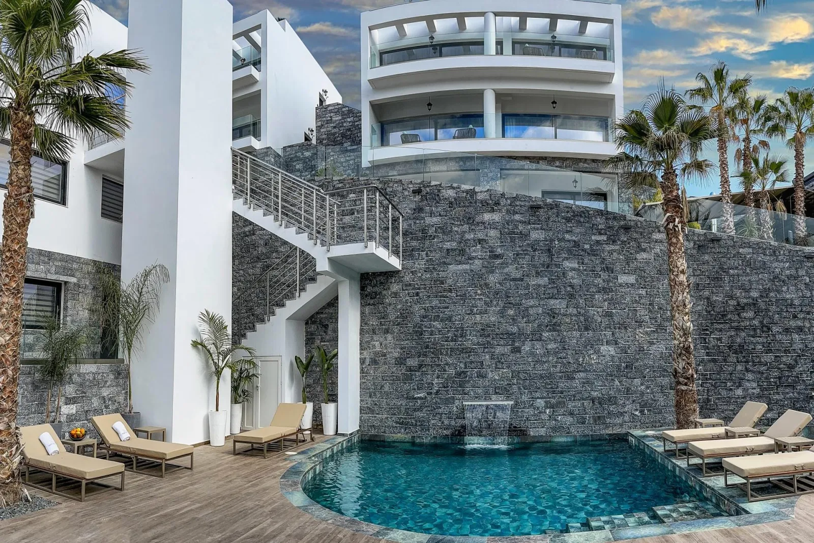 Beach Walk Luxury Suites