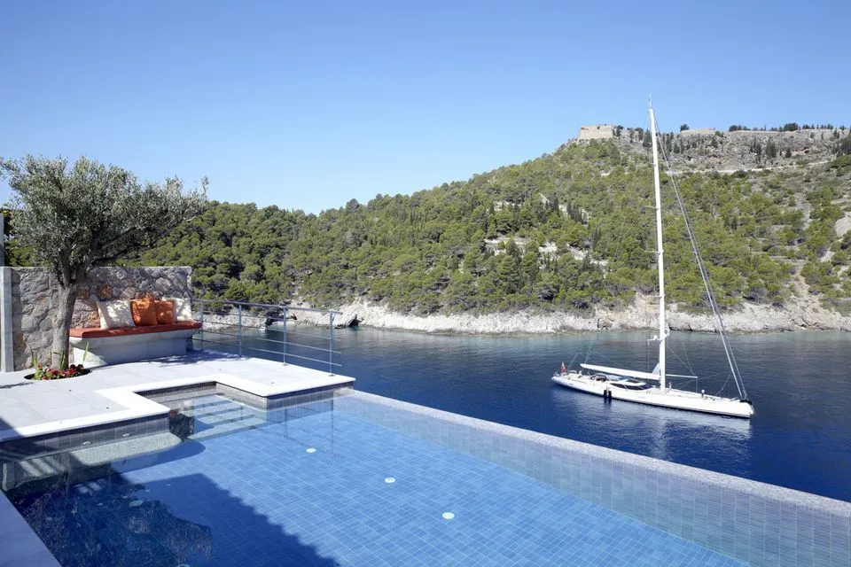 Assos Villas-Braunis Horio Villas