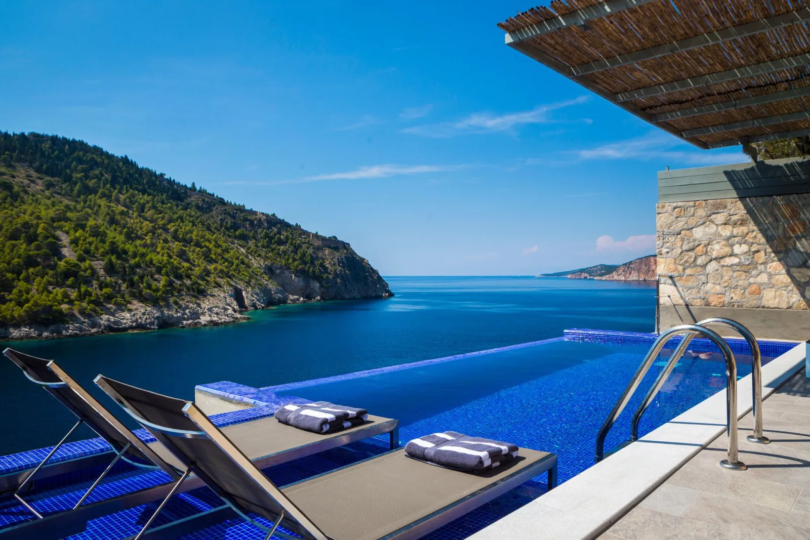 Assos Villas-Braunis Horio Villas