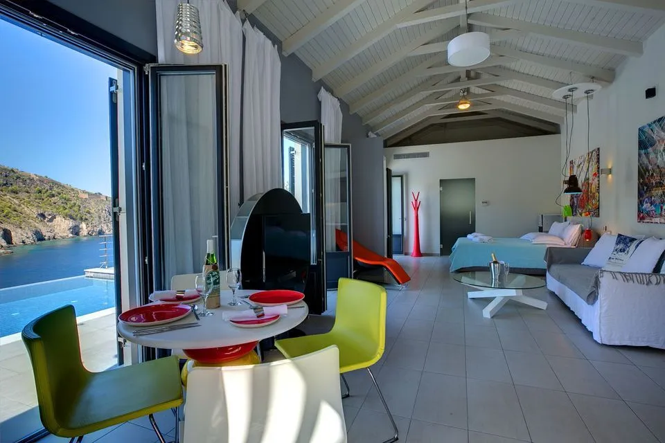 Assos Villas-Braunis Horio Villas