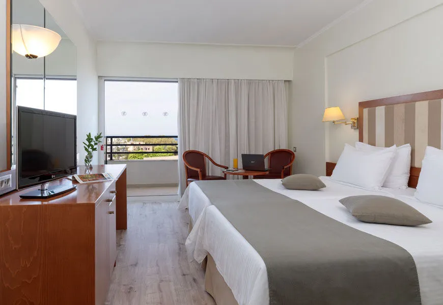 Best Western Plus Plaza Hotel