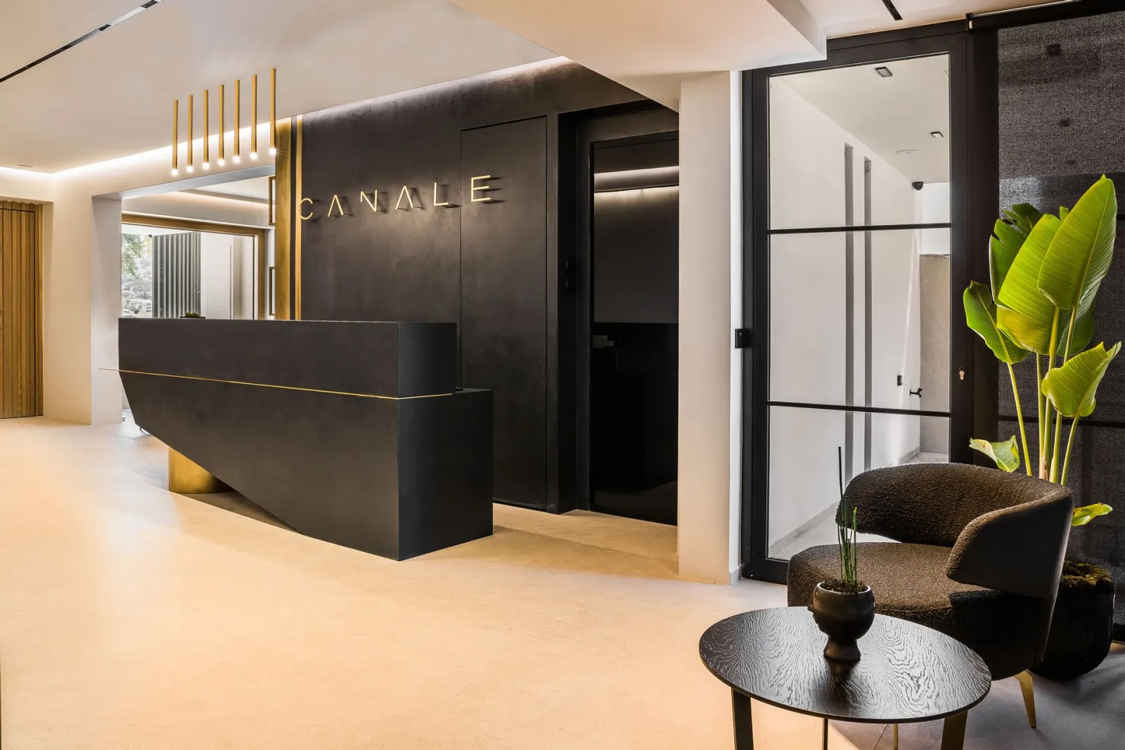 Canale Hotel & Suites