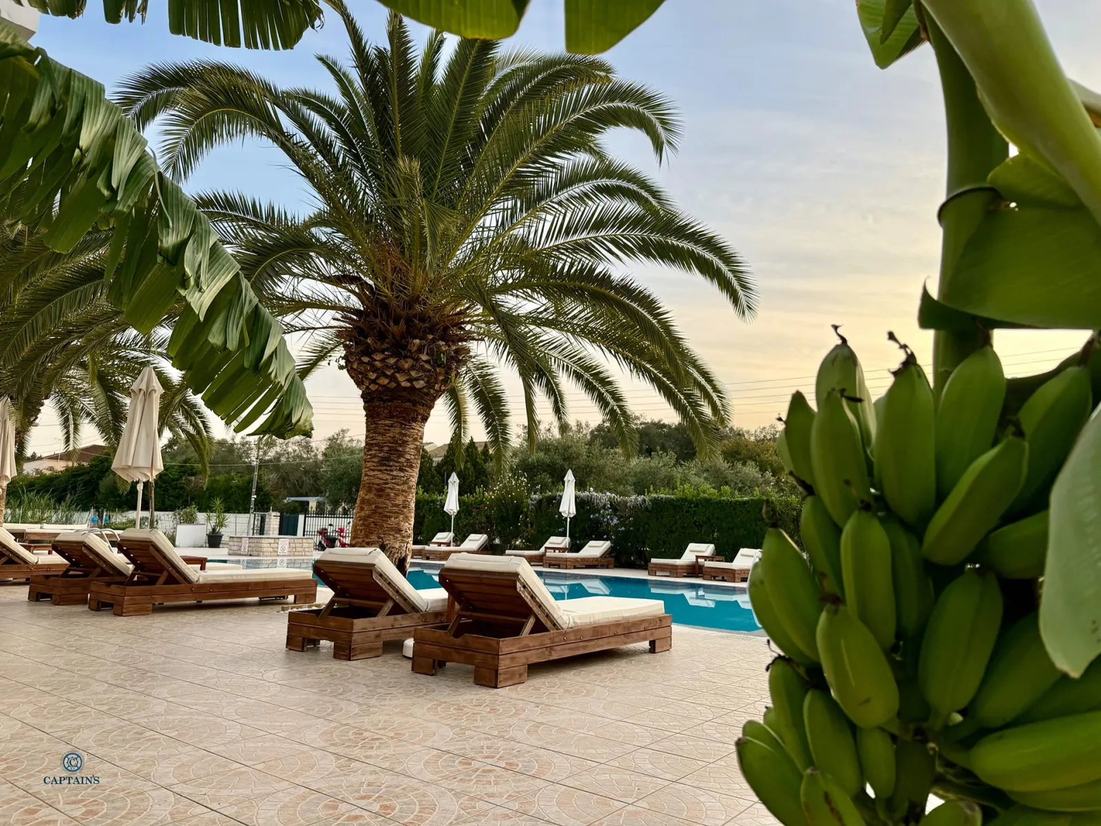 Captain's Studios & Apartments Corfu