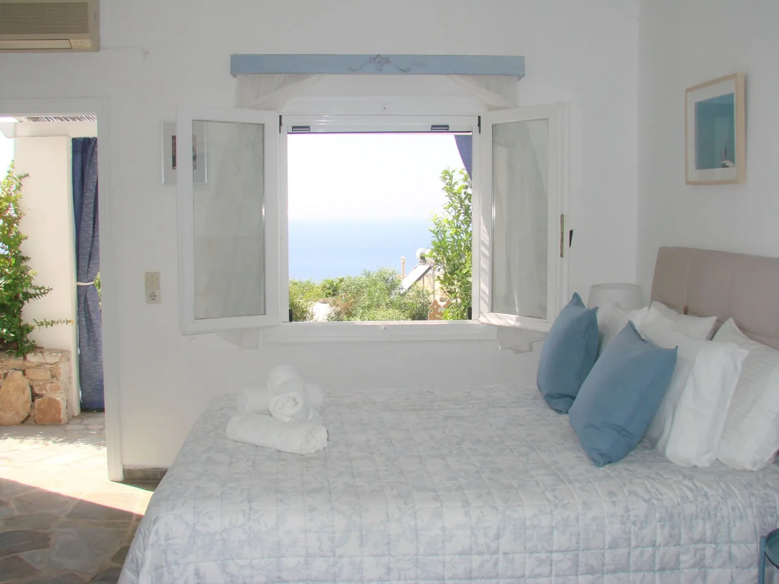 Captain's B&B