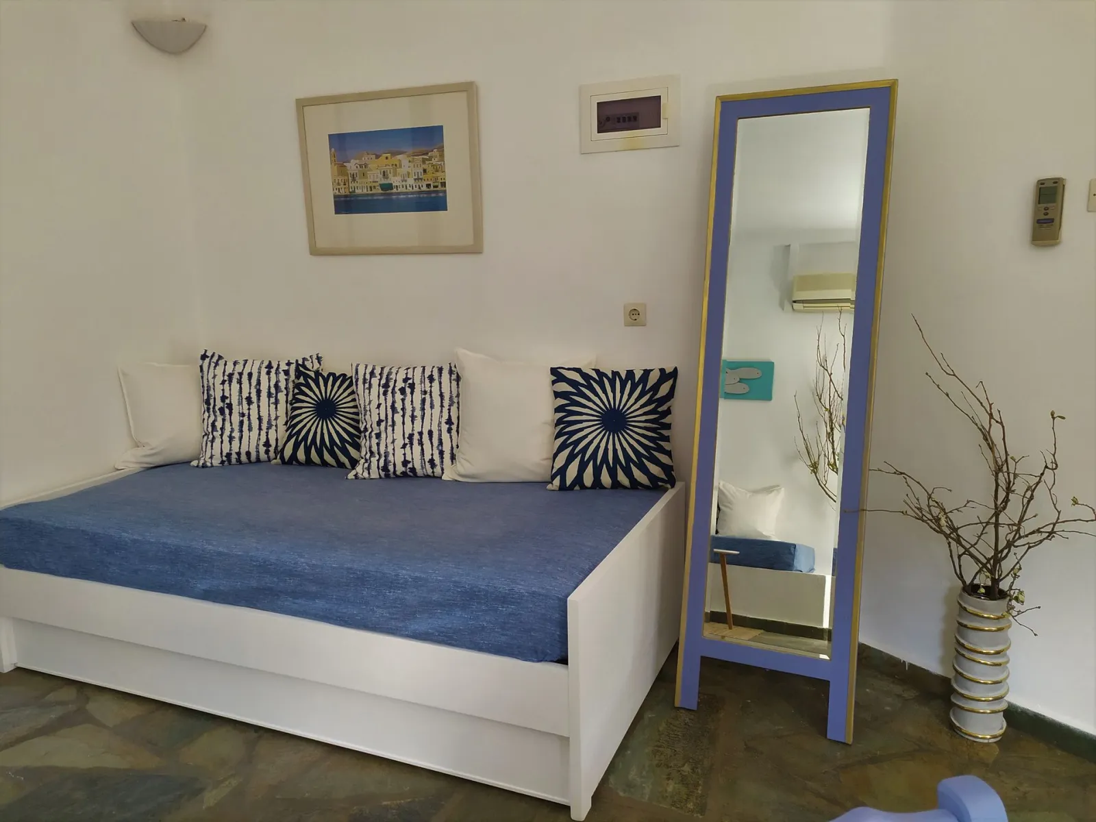 Captain's B&B