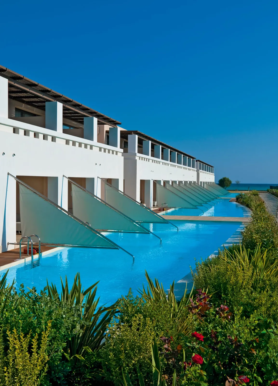 Outdoors Sharing Pools