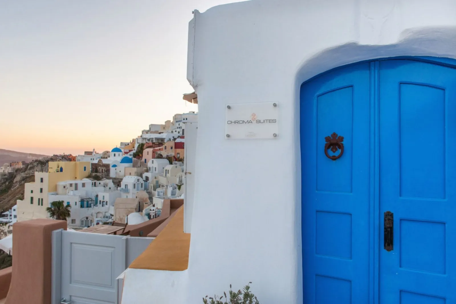 Chroma Suites Santorini