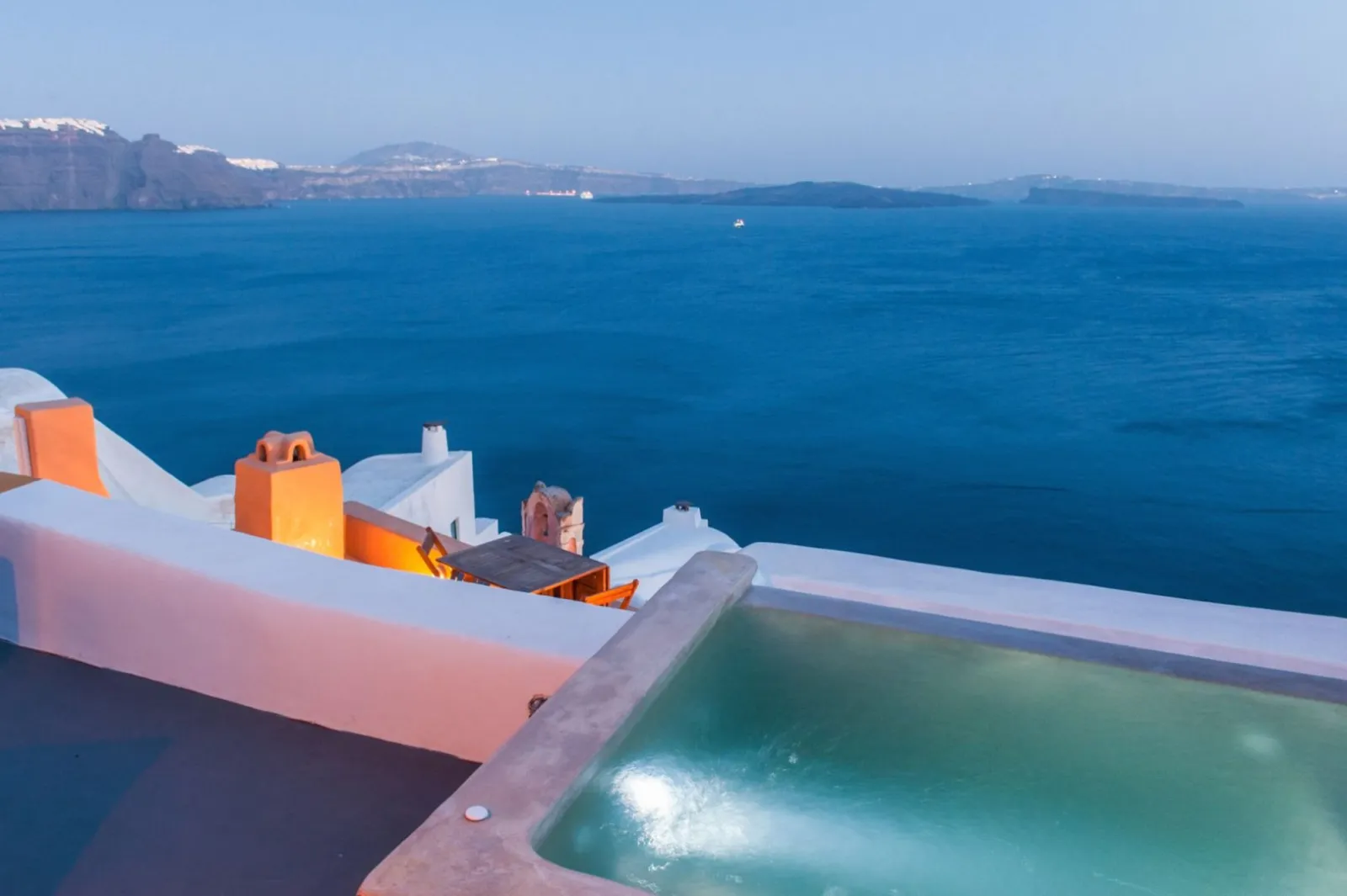 Chroma Suites Santorini