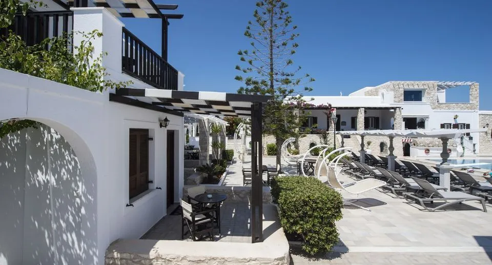 Contaratos Beach Paros