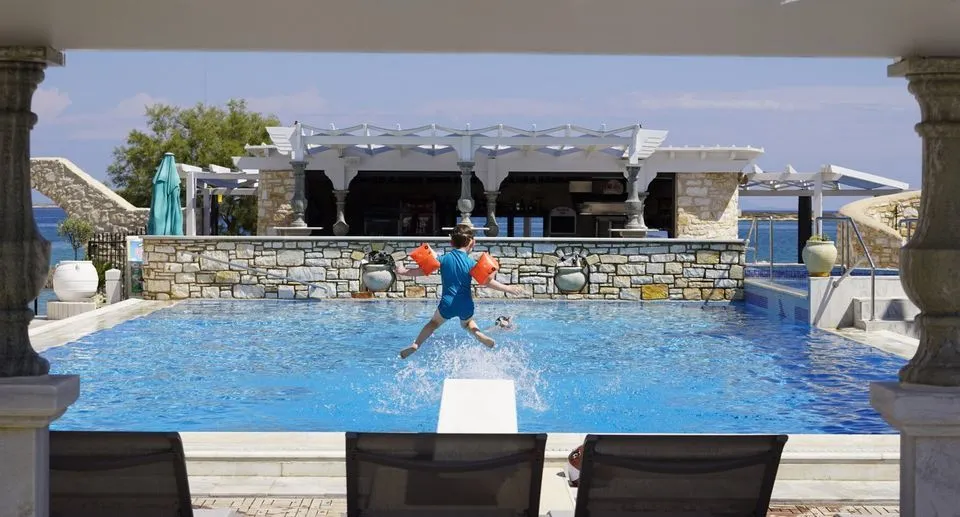 Contaratos Beach Paros
