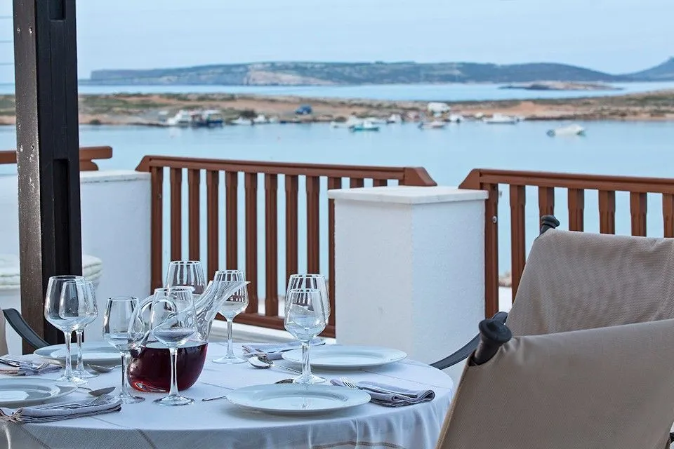 Contaratos Beach Paros