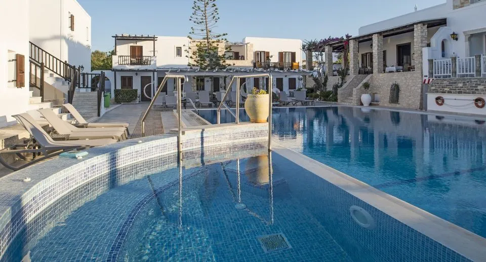 Contaratos Beach Paros