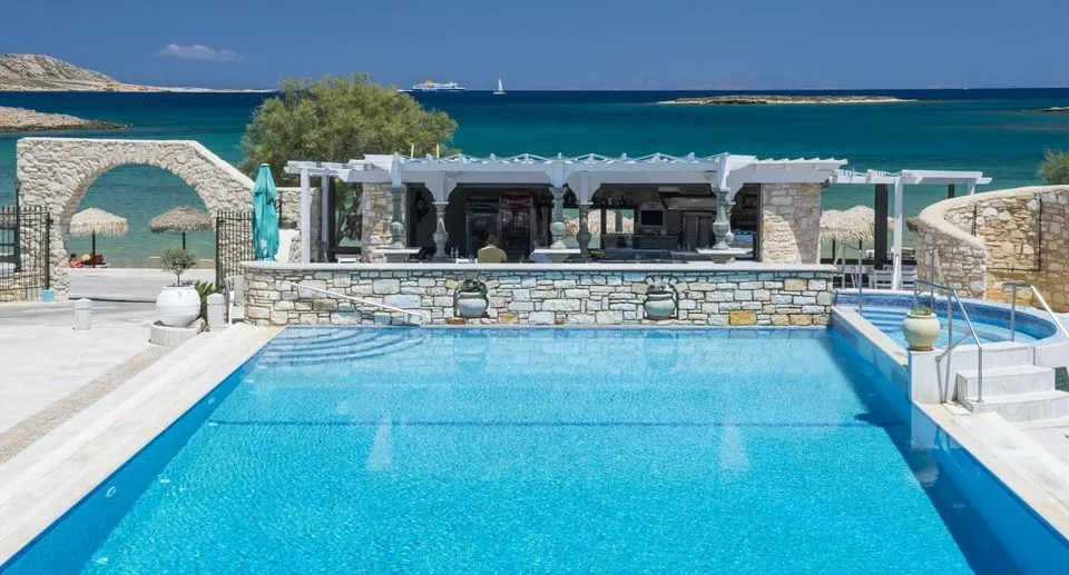 Contaratos Beach Paros