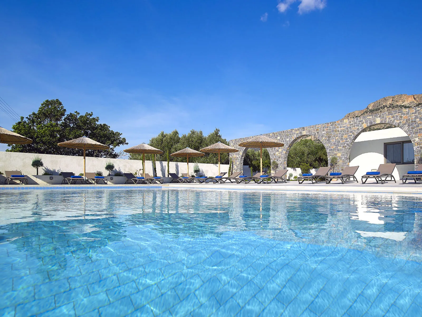 Coriva Beach Hotel