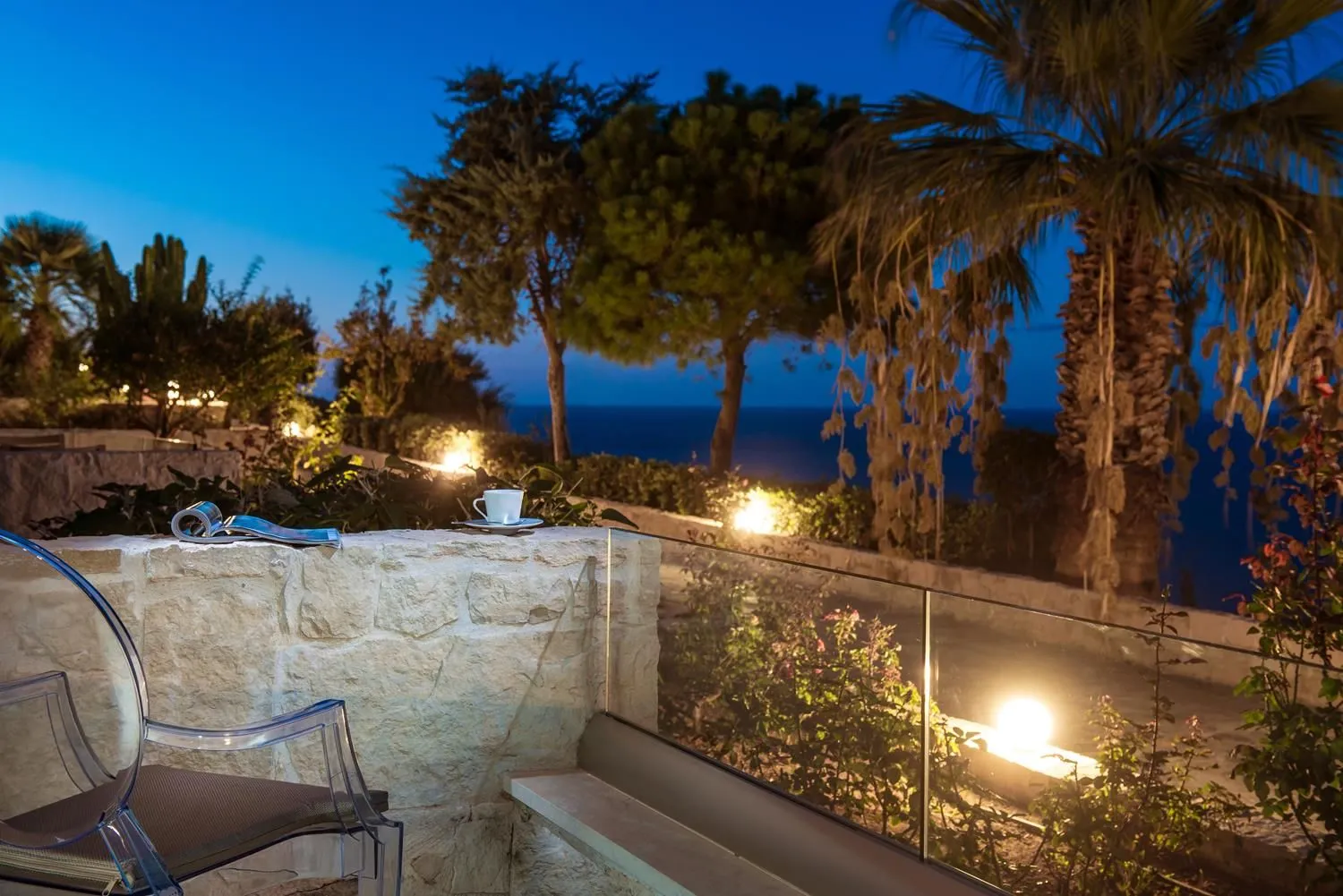 Happy Cretan Suites
