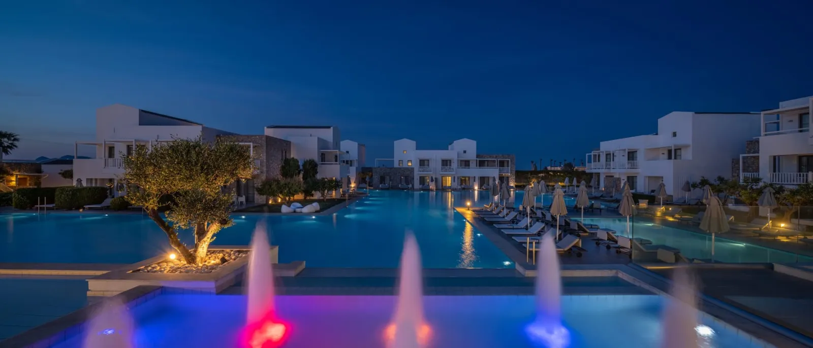 Diamond Deluxe Hotel