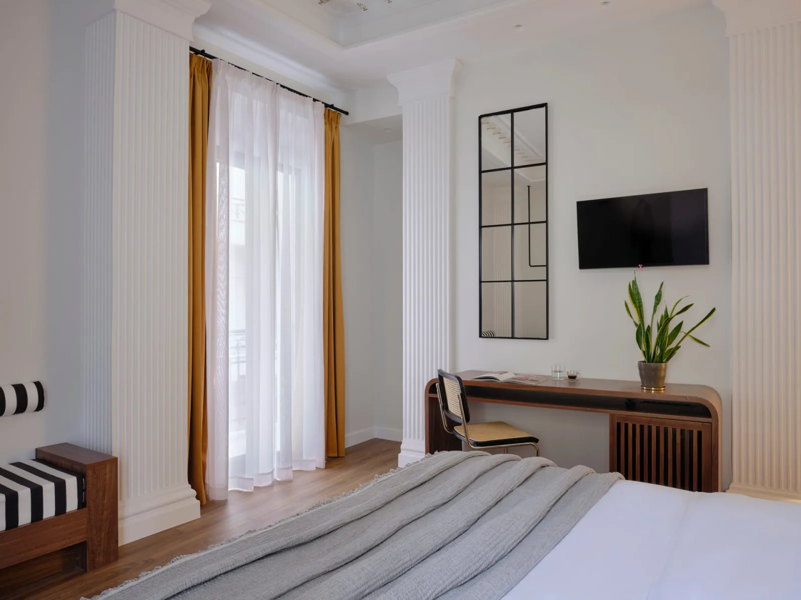 Deluxe Balcony Room