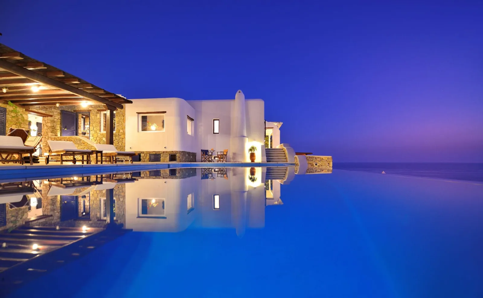 Mykonian Dianthus Villas