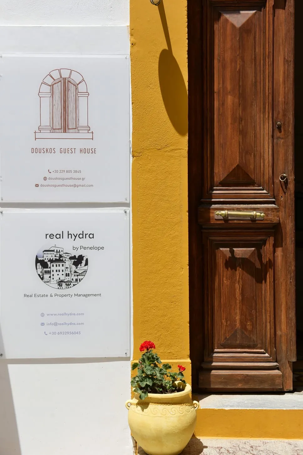 Douskos Guest House Hydra