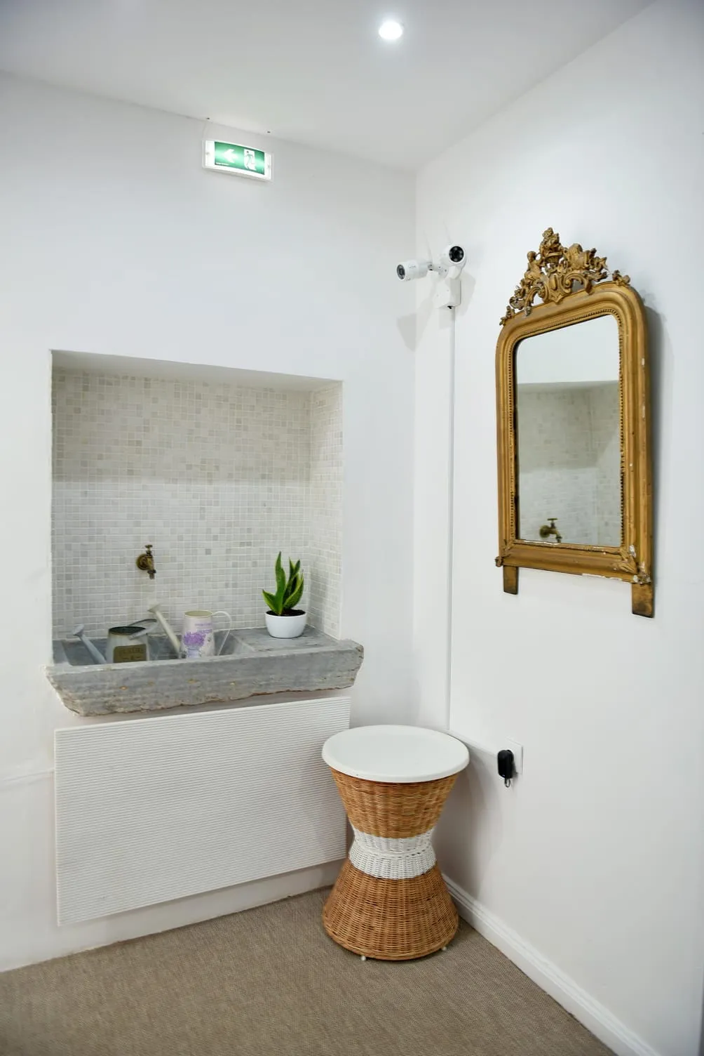 Douskos Guest House Hydra