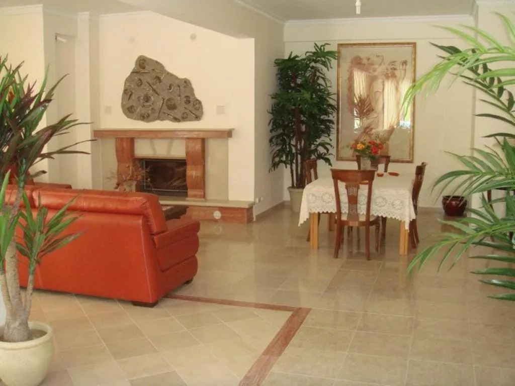 Eden Hotel