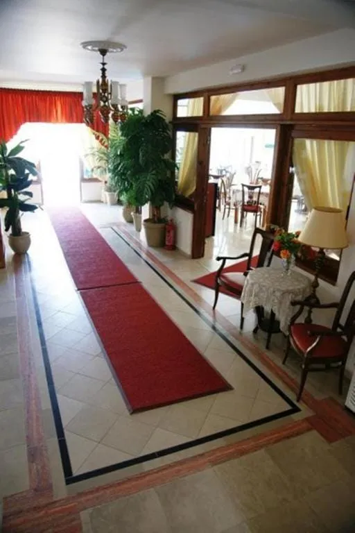 Eden Hotel