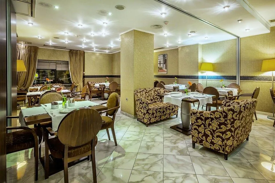 Breakfast room