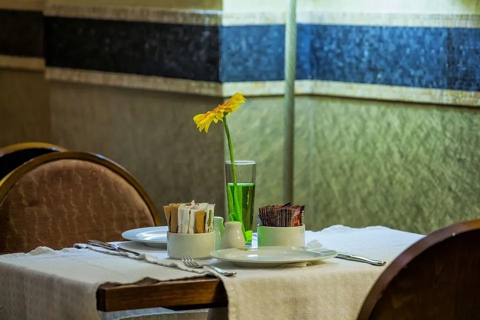 Breakfast room