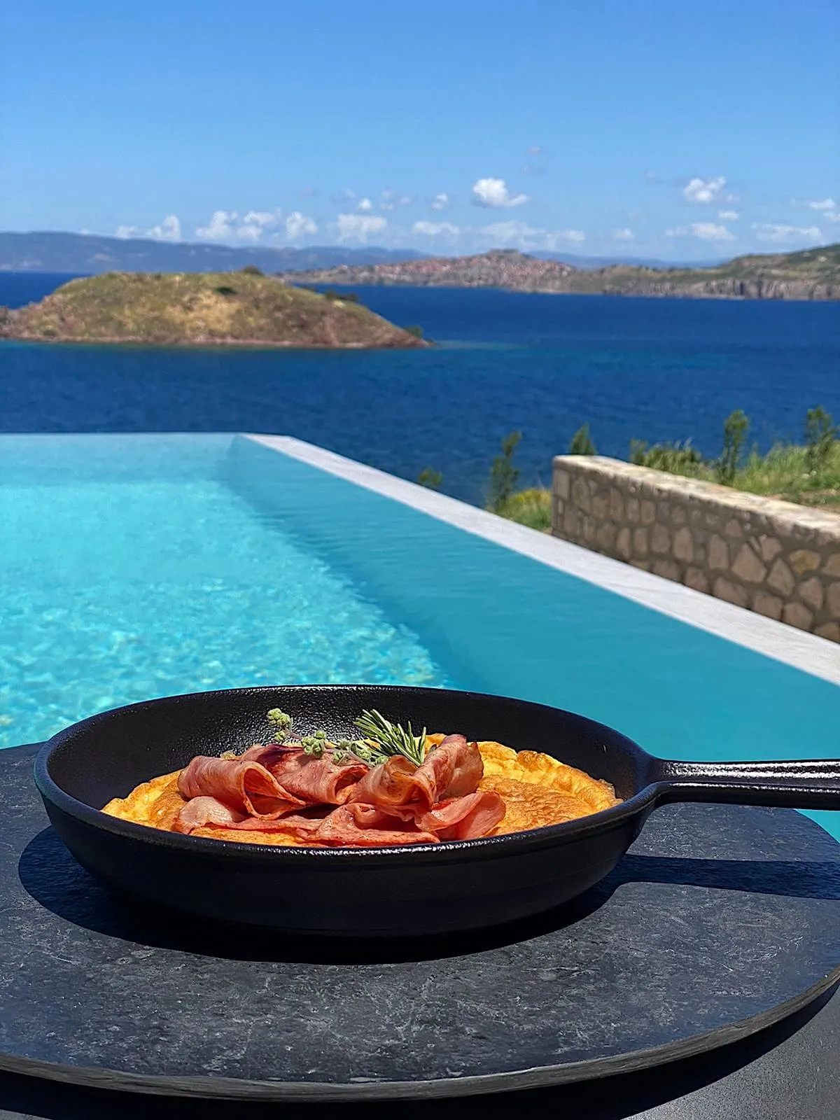 Eleia Breakfast Experience