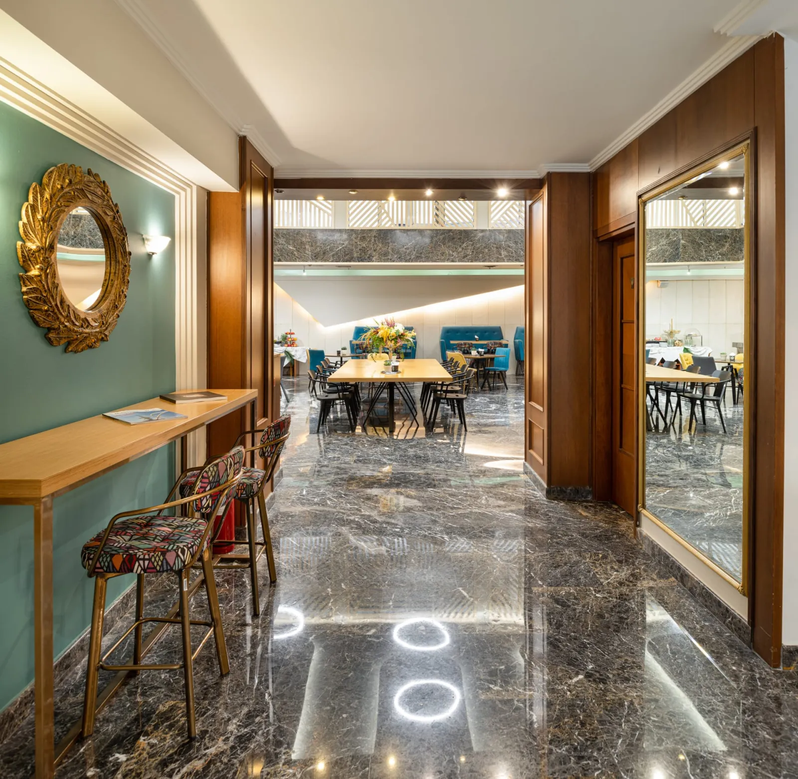 Hotel El Greco Interior