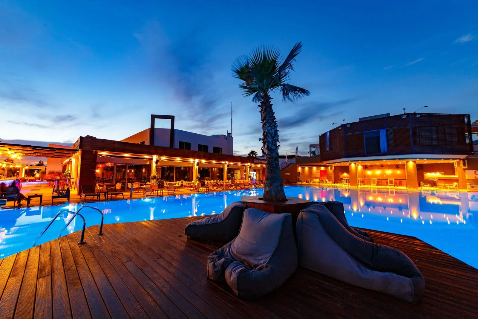 Elite City Resort